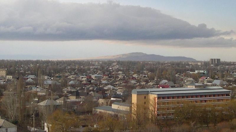 Қаладағы тарихи орындар мен ағаш көлеңкесіндегі Тараздың жазғы серуені